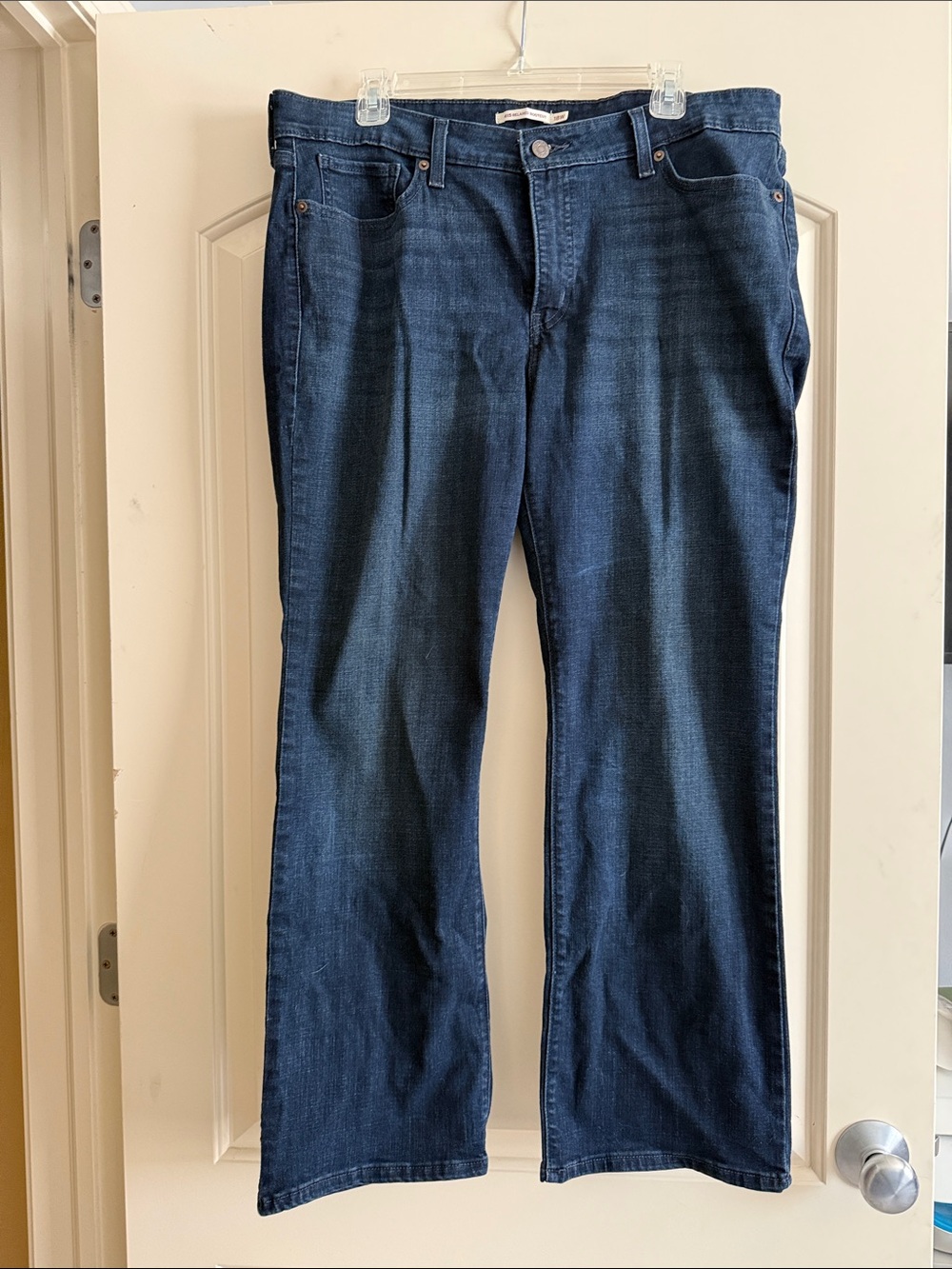 Levi’s Indigo 415 Bootcut Jeans-18w